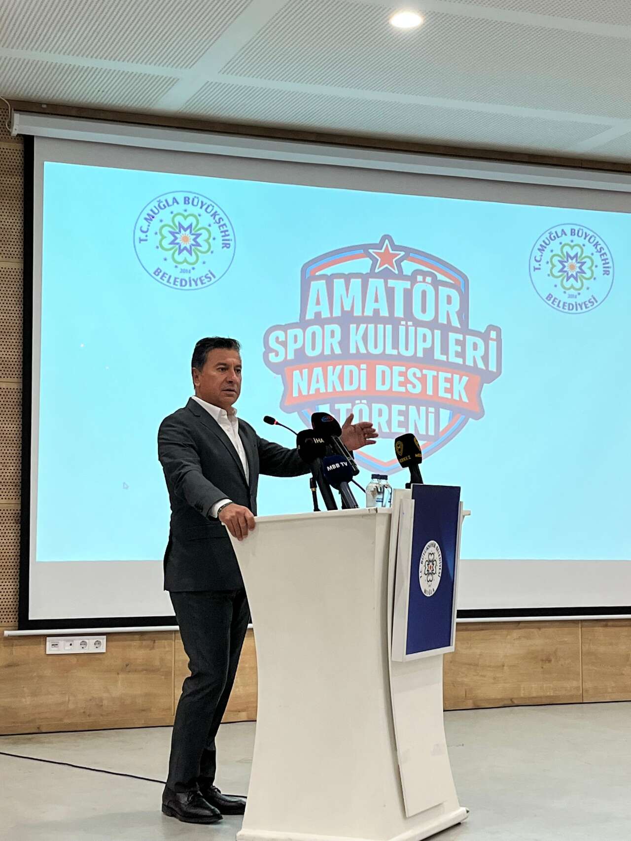Muğla Büyükşehir Belediyesi'nden Amatör Spor Kulüplerine 30 Milyon 480 Bin TL Nakdi Destek 6